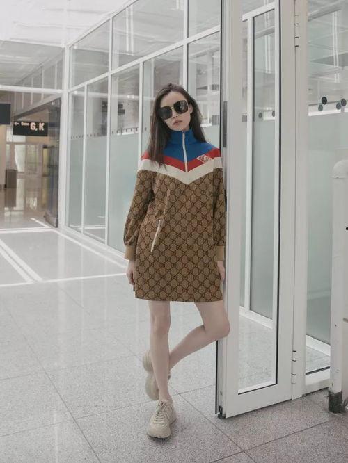 国产小君花格连衣裙视频,国产小君花格连衣裙，演绎东方韵味