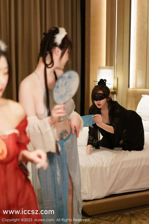 成人国产午夜视频在线,暗流涌动的网络世界  第2张