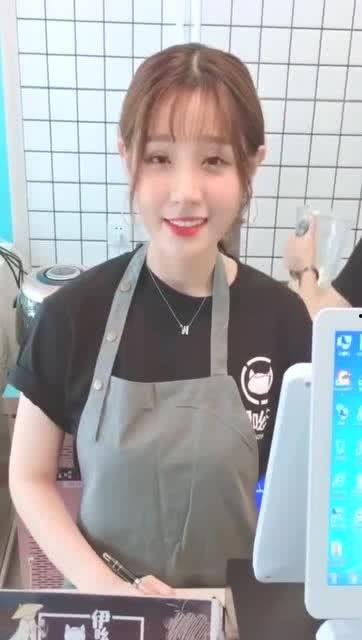 国产网友最新小视频,揭秘生活百态，笑料横生  第2张