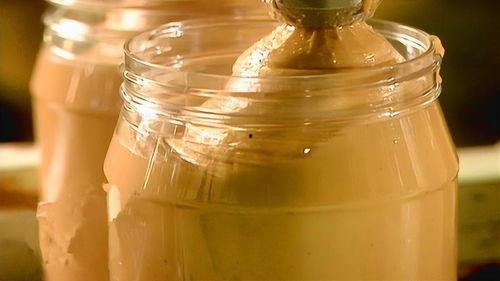 国产花生酱生产过程视频,从原料到成品  第3张