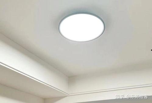 国产吸顶灯评测视频  第3张