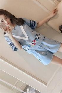 国产小妹套装视频,视频揭秘时尚潮流新风尚